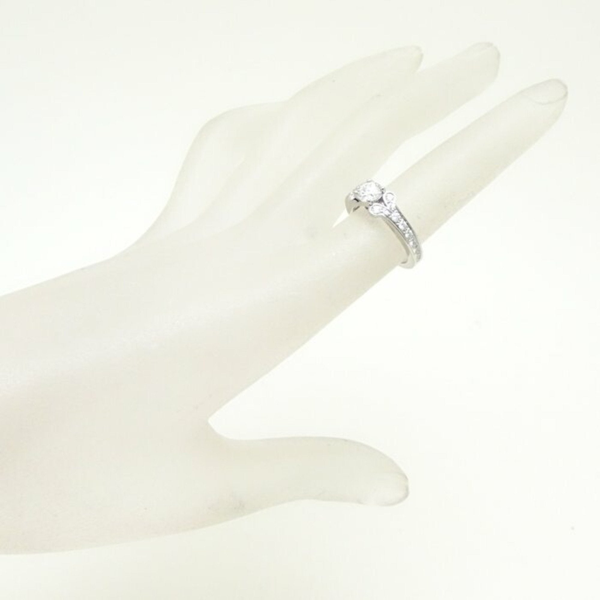 Pre-owned Cartier Ballerine Platinum 950 Diamond Ring set with a 0.51 G color VVS1 brilliant round cut diamond