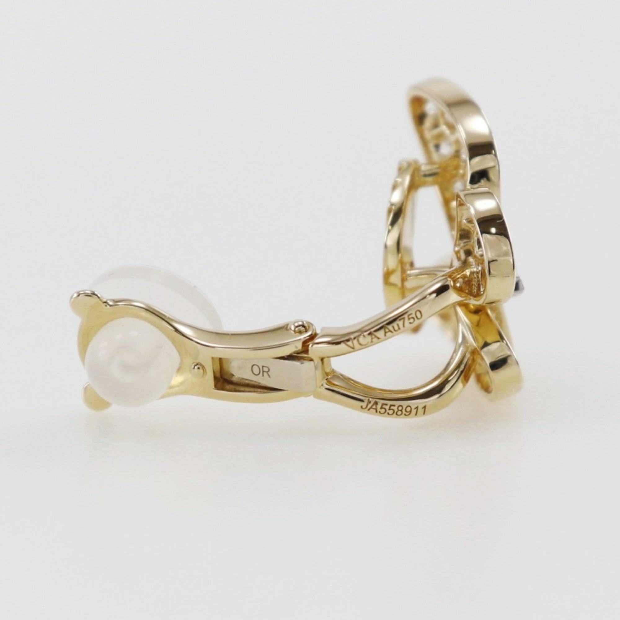 Pre-owned 18K yellow gold Van Cleef & Arpels Two Butterfly earrings with diamonds, and Lapis Lazuli.