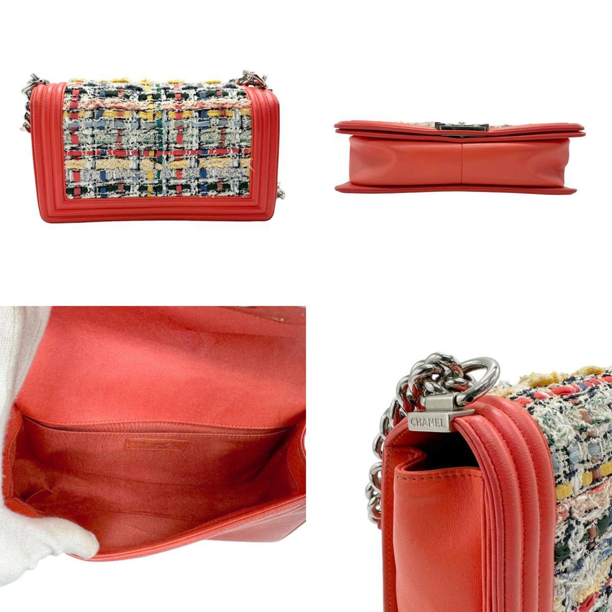 Pre-owned Chanel Boy shoulder bag made of tweed and leather combination