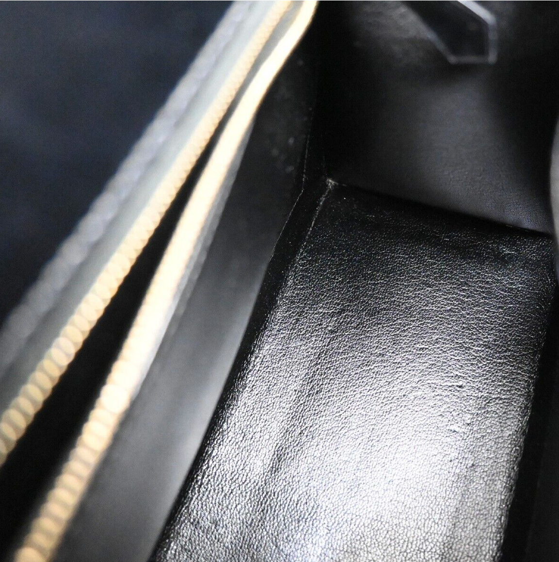 Black Hermes Kelly 28 handbag with a strap