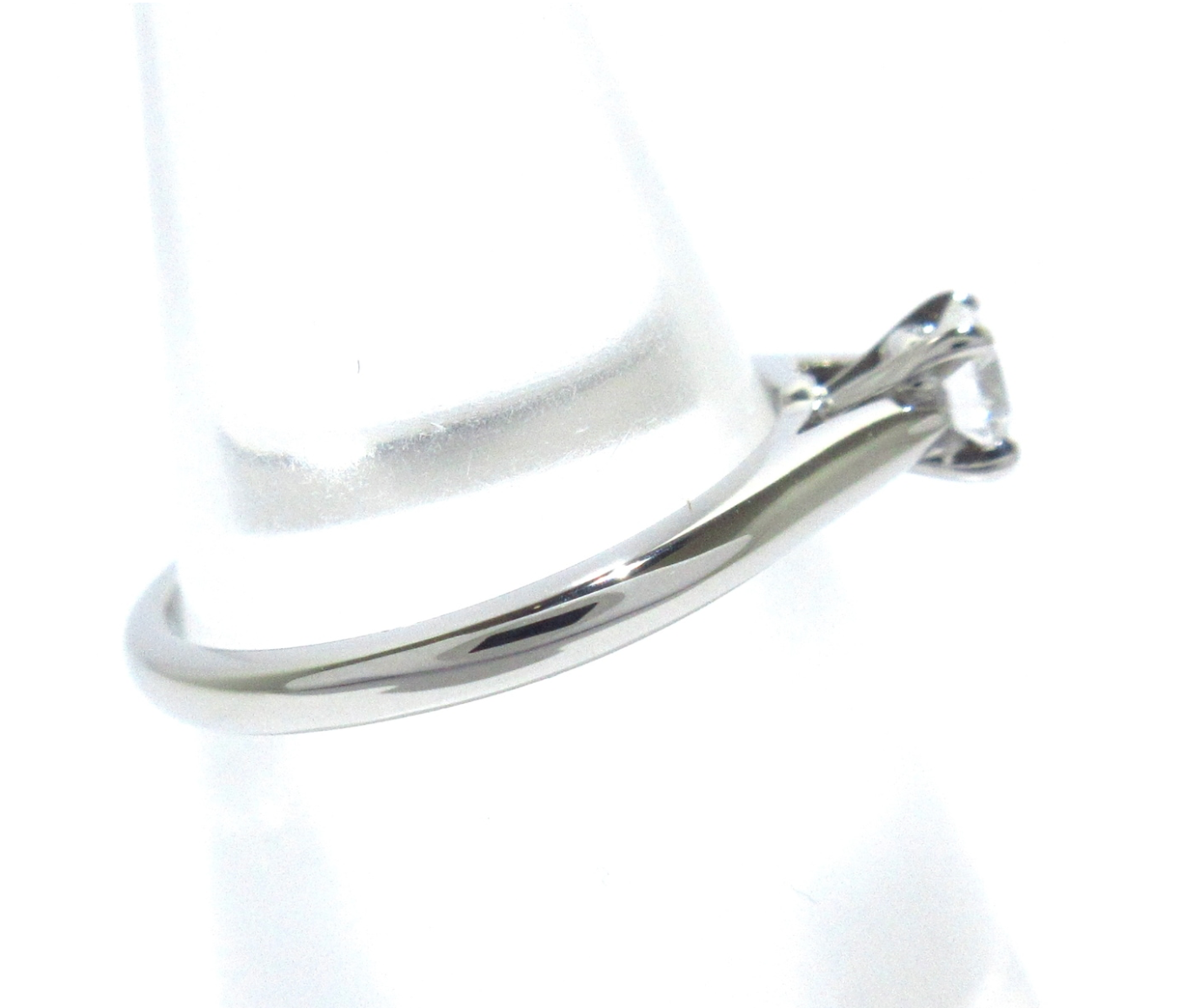 Cartier Platinum solitaire diamond ring set with one 0.23ct VVS2 round princess cut diamond