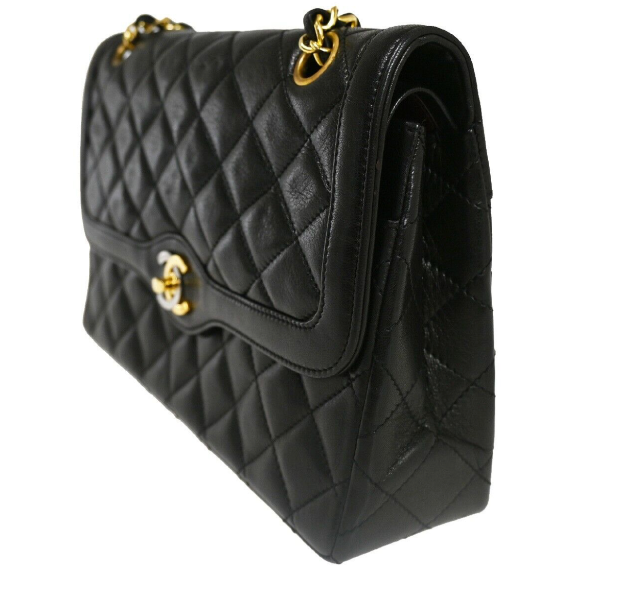 Vintage CHANEL double flap handbag with two tone clasp in full set