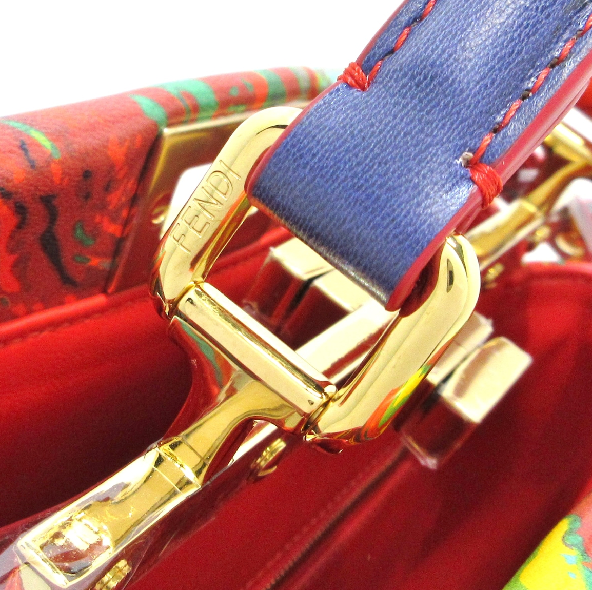 Fendi Mini bolso icónico Peekaboo Nappa Marble Rosso Multicolor