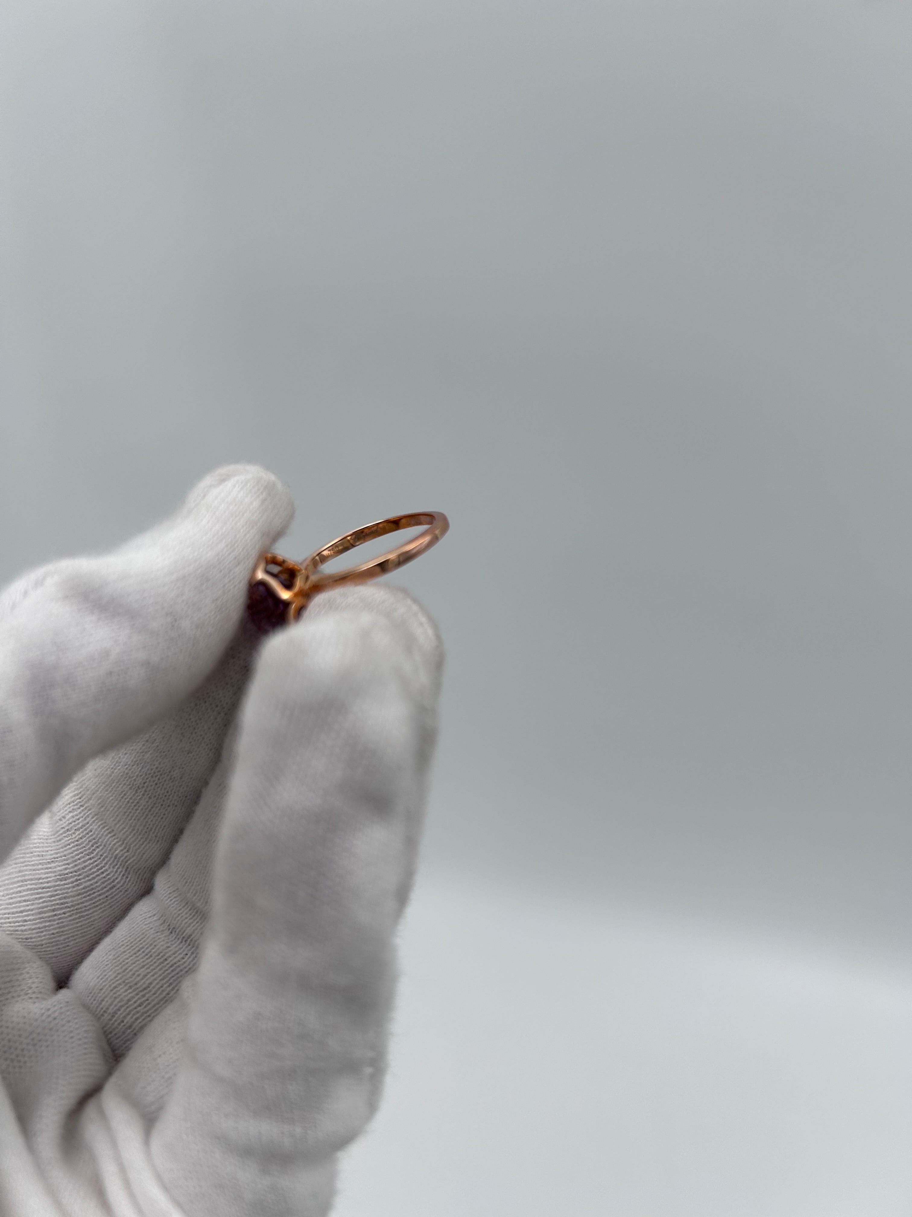 Pre-owned ring from CHOPARD Imperiale collection made from 18k rose gold and amethyst