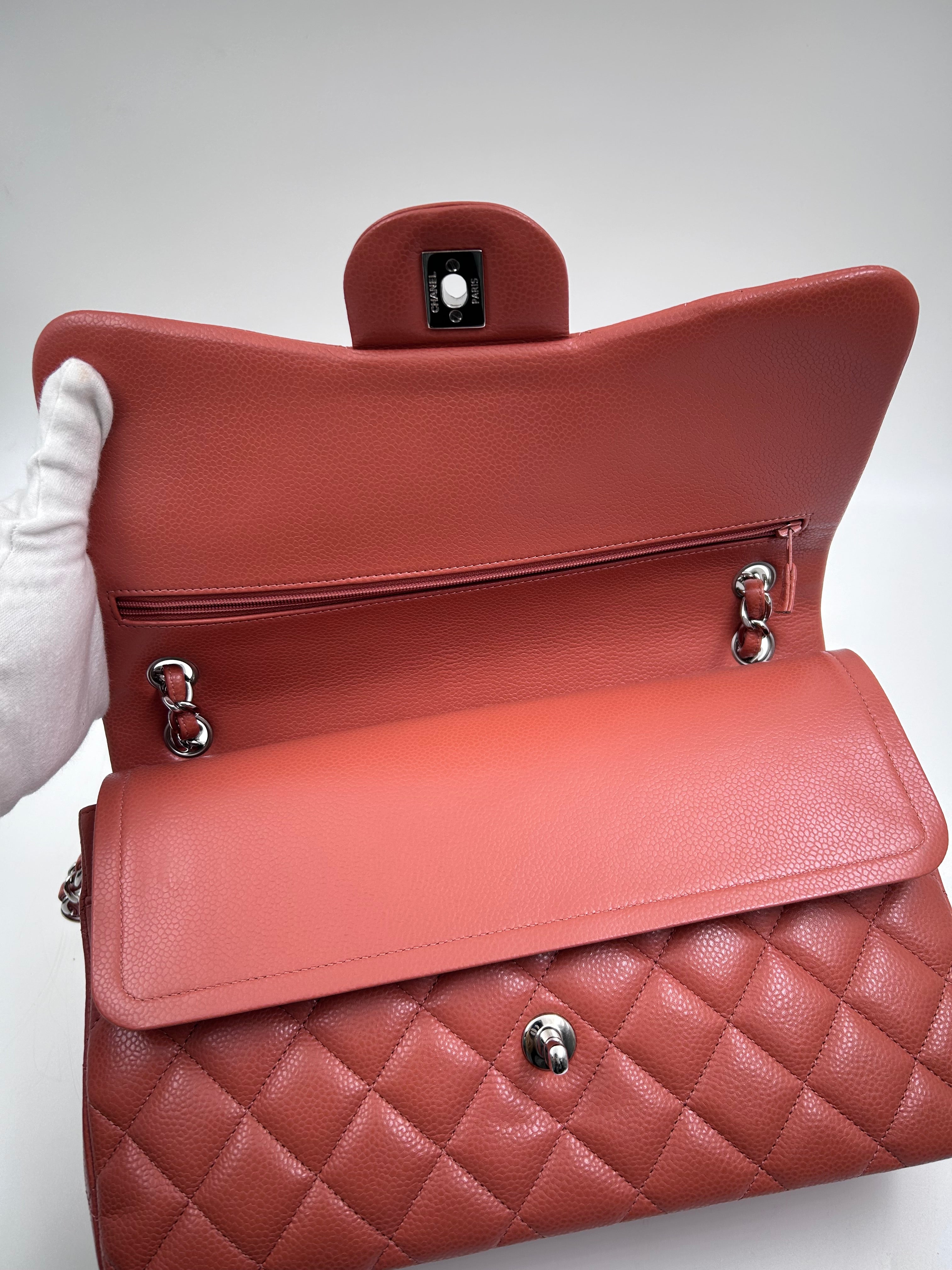 Pre-owned Chanel Jumbo Classic double flap Bag in Caramel Caviar leather with silver Hardwarer