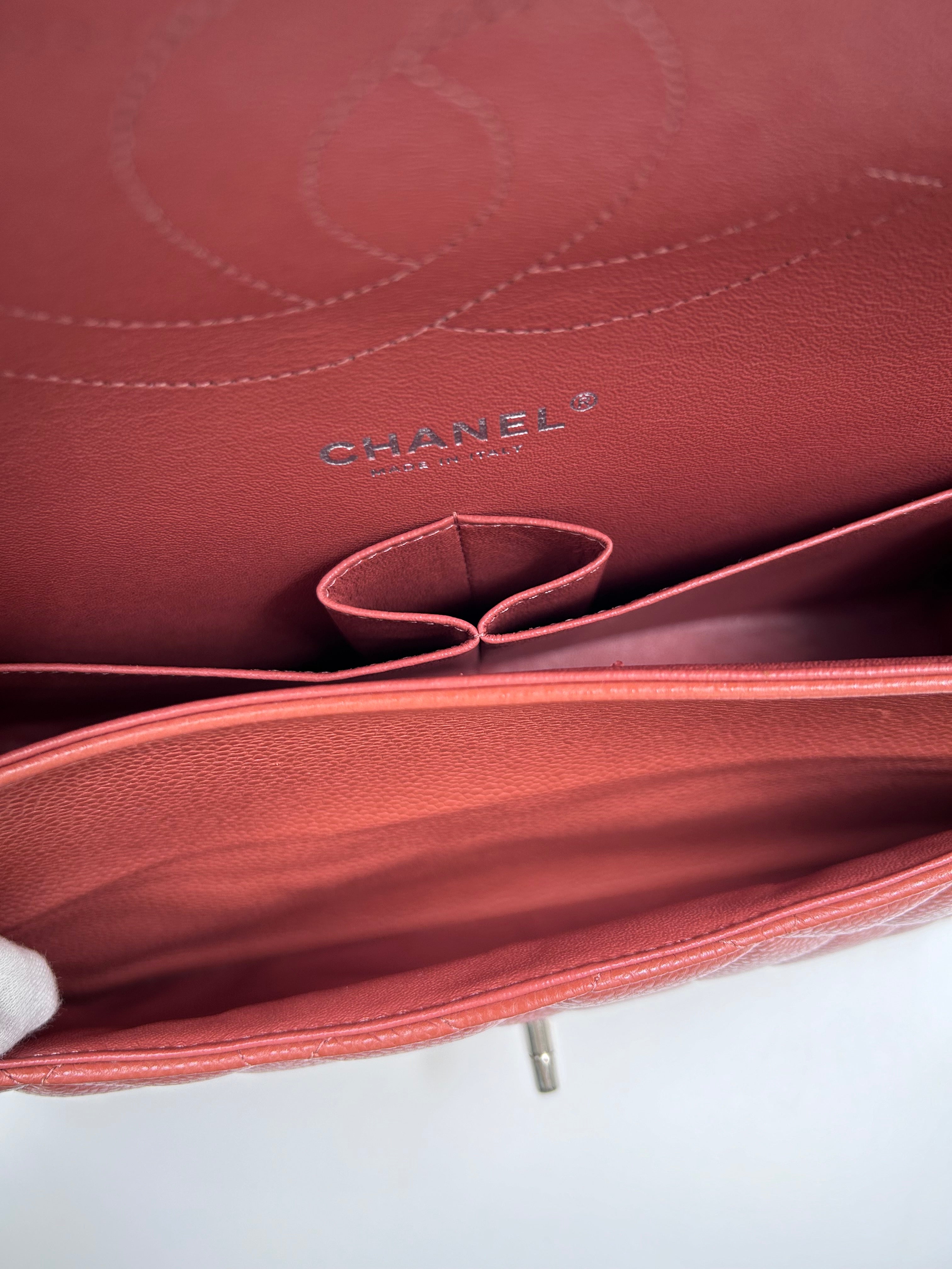 Pre-owned Chanel Jumbo Classic double flap Bag in Caramel Caviar leather with silver Hardwarer