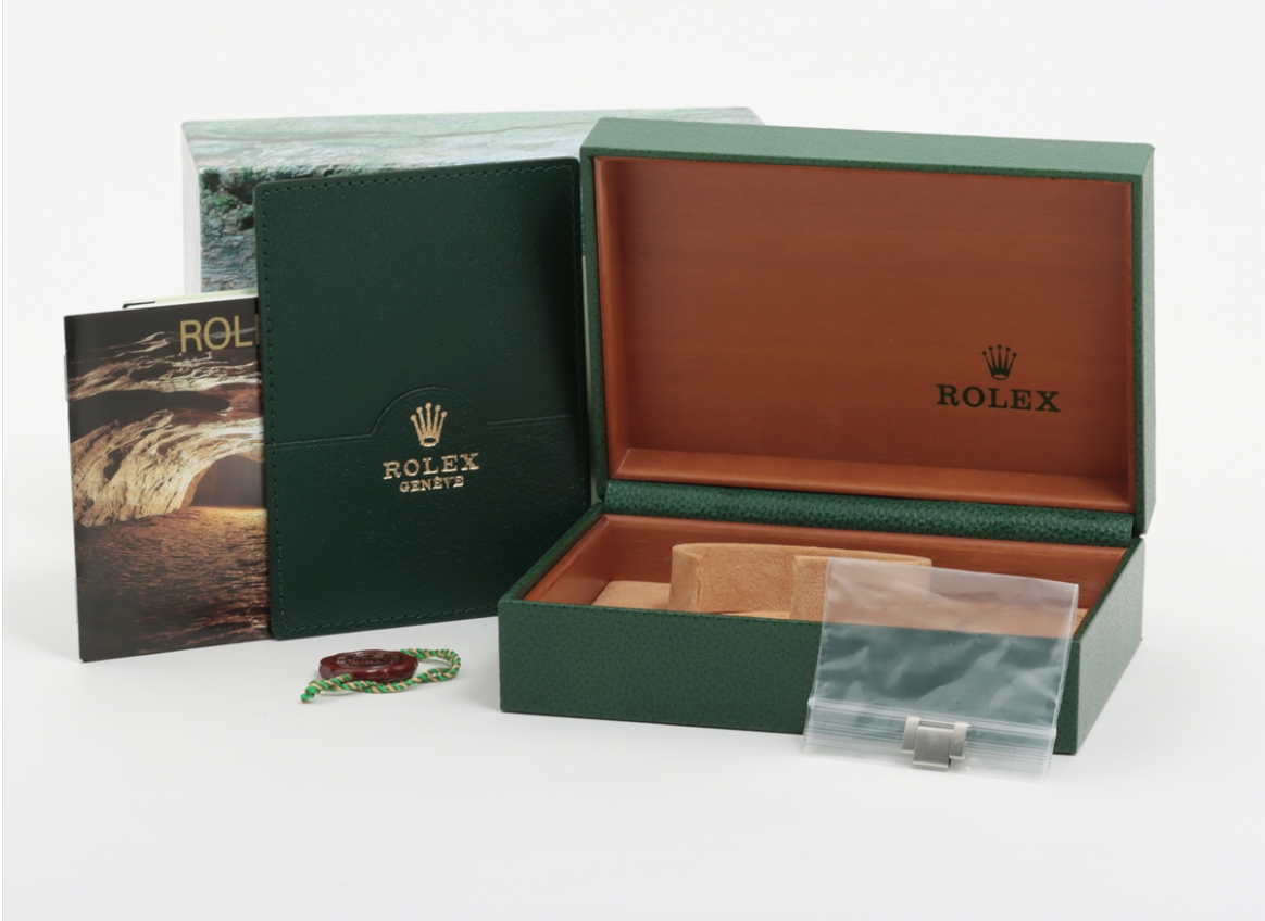 Full set Men's / Unisex stainless steel 36mm Rolex Explorer with a black dial and Arabic numerals. Ref. No. 14270