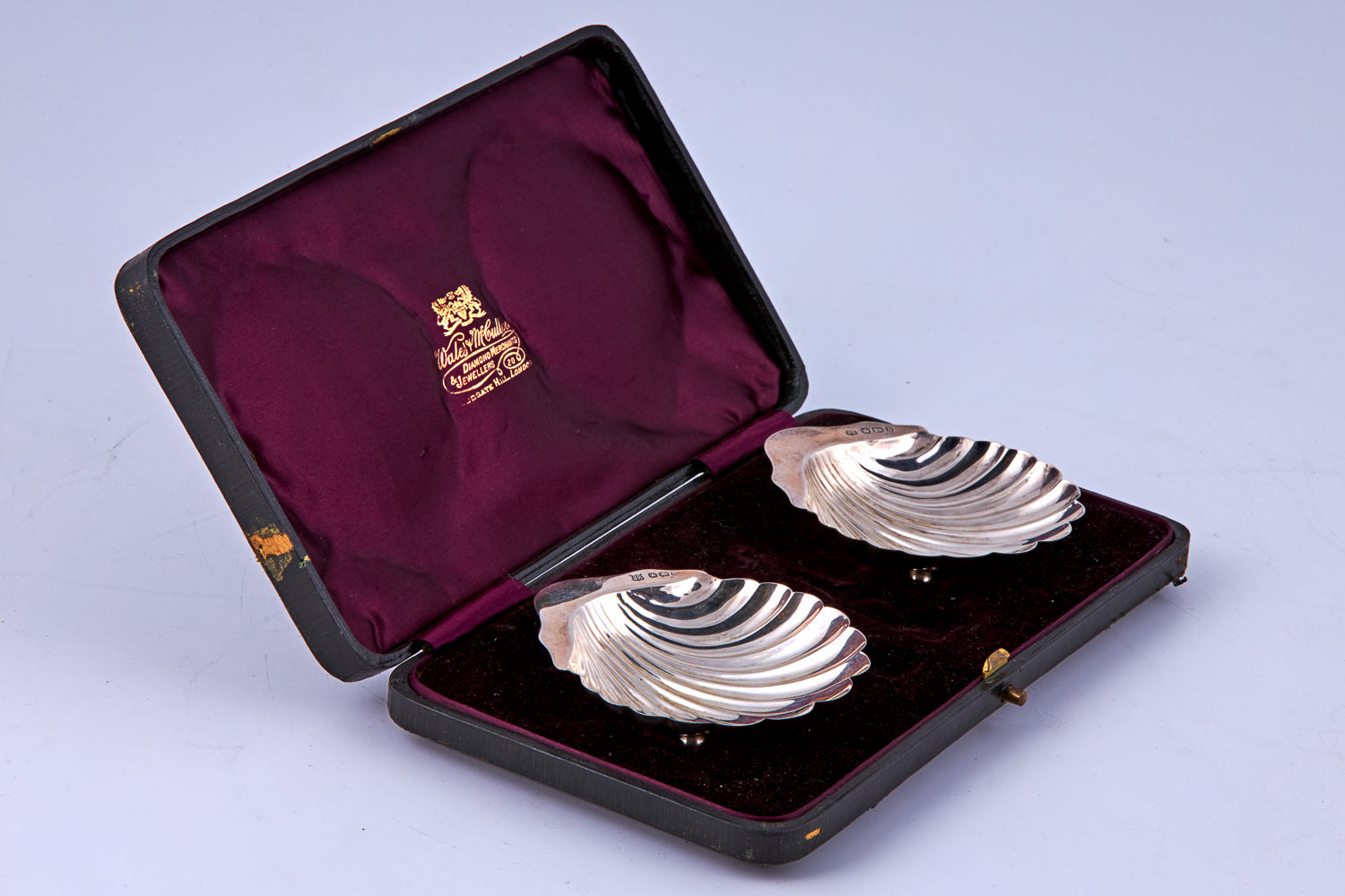 Par de bandejas de caviar plateadas antiguas en caja original de Wales & Mcculloch