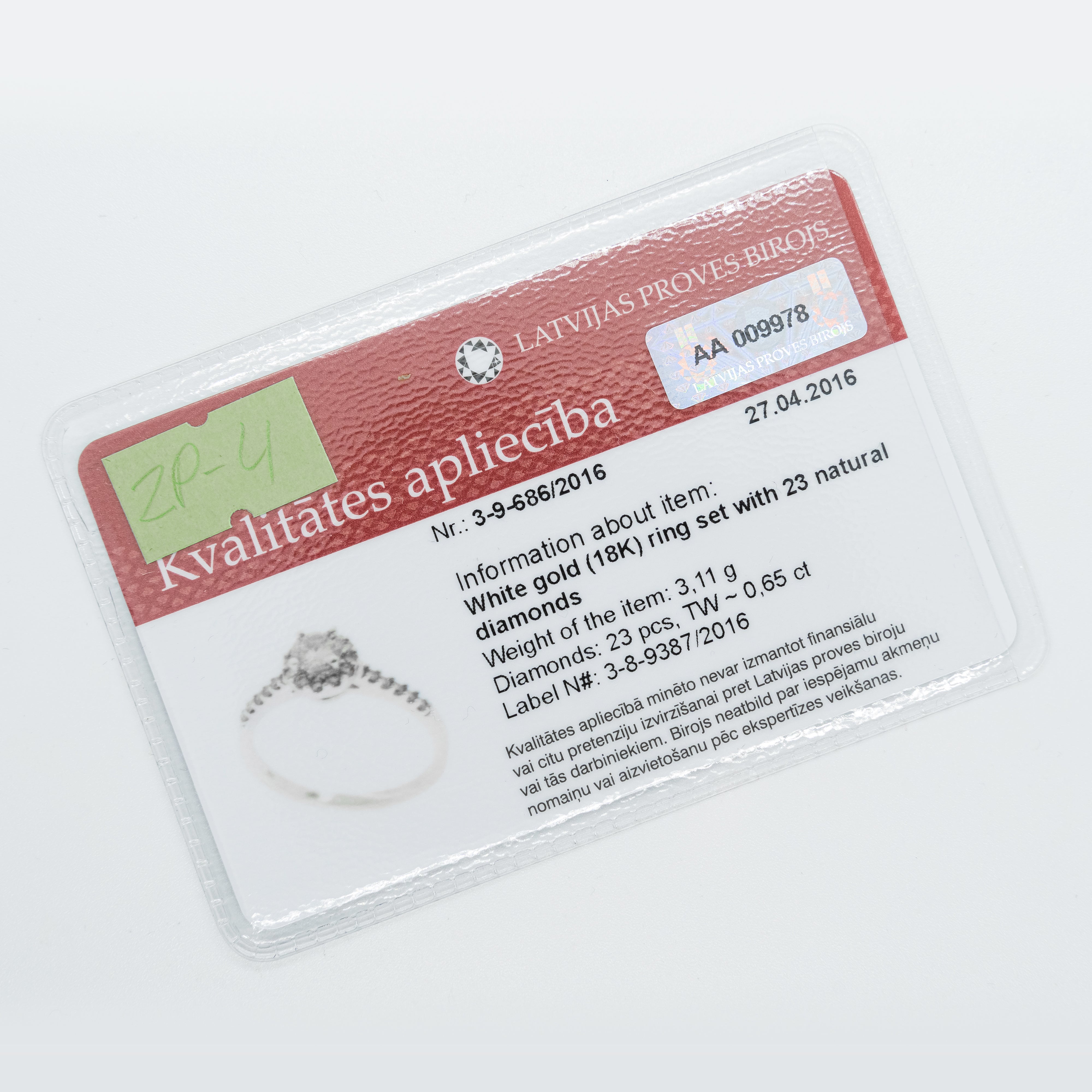 18 white gold engagement ring set with 0,65CTW of diamonds