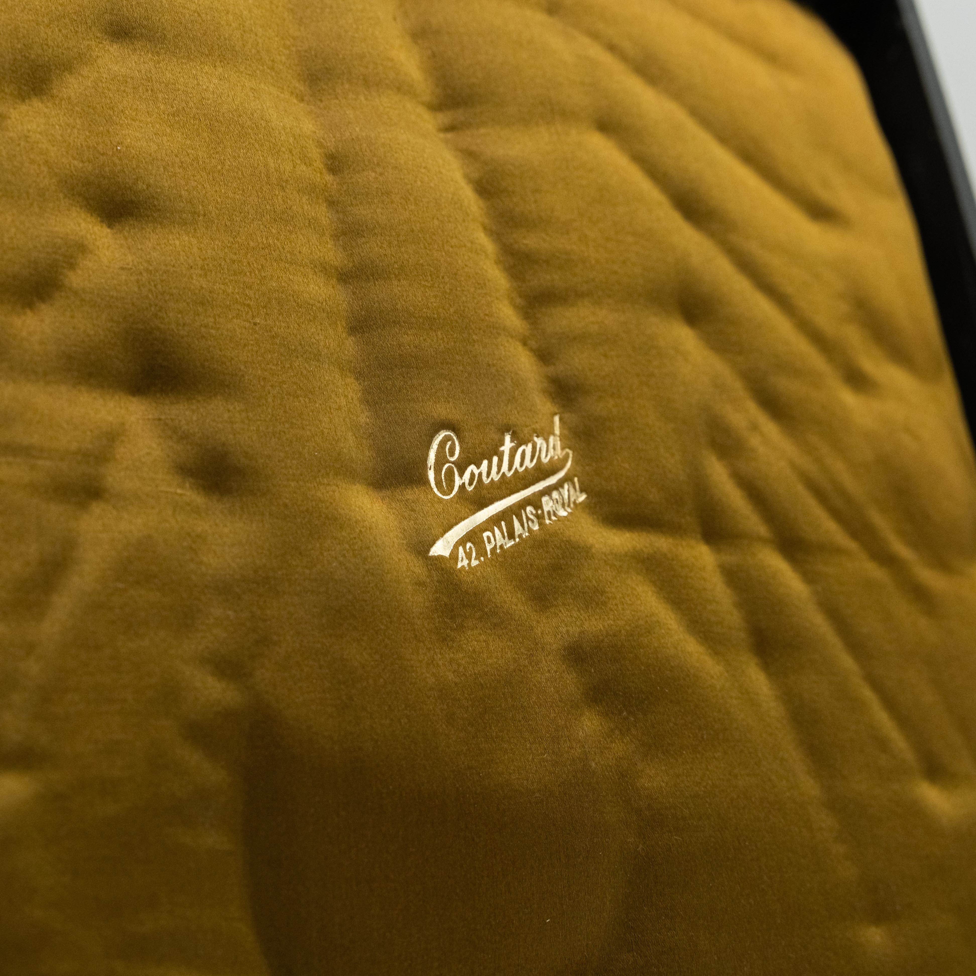 Servicio de postre francés antiguo de plata dorada para 12 personas