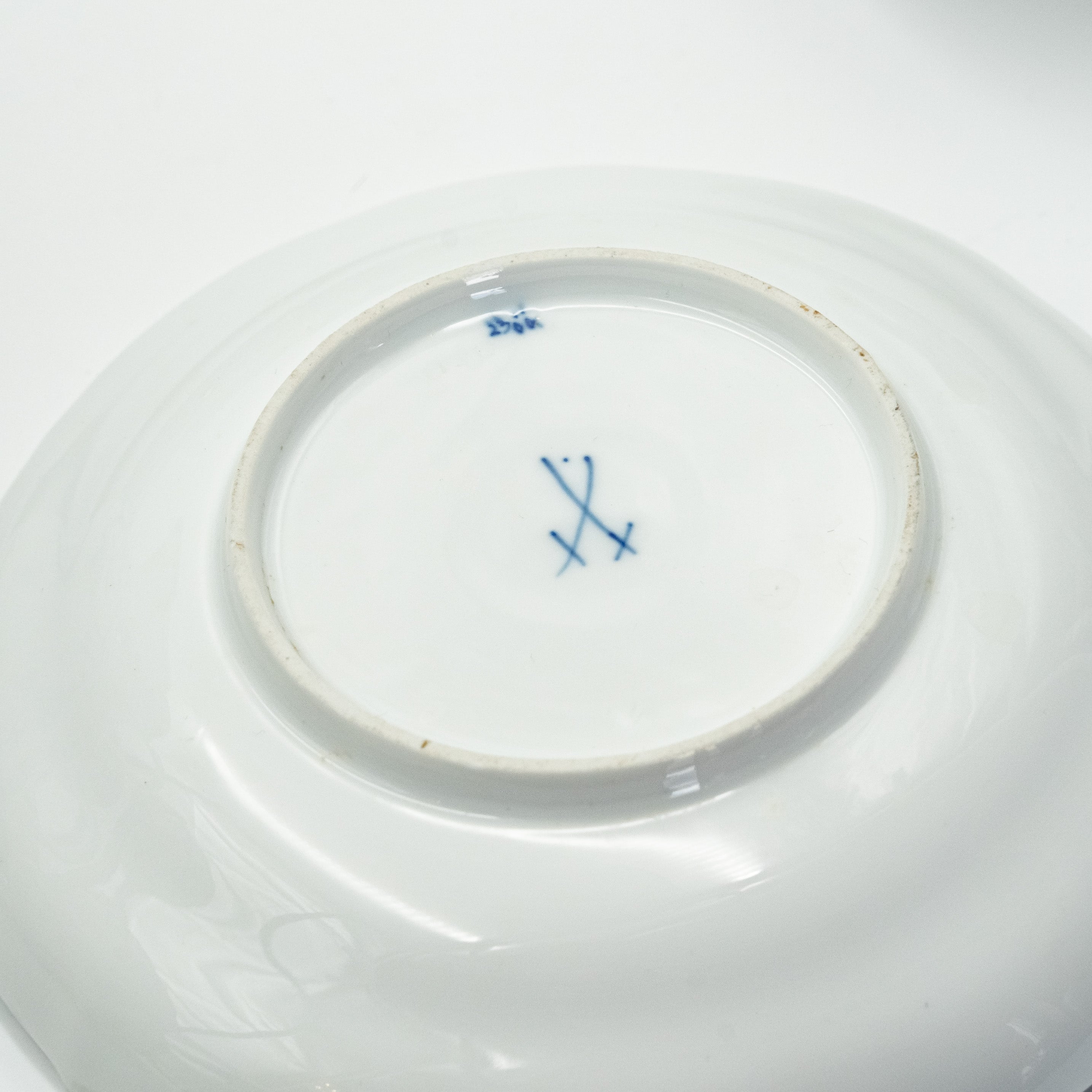 Magnificent 19th century Meissen "Onion" pattern porcelain tea and coffee service