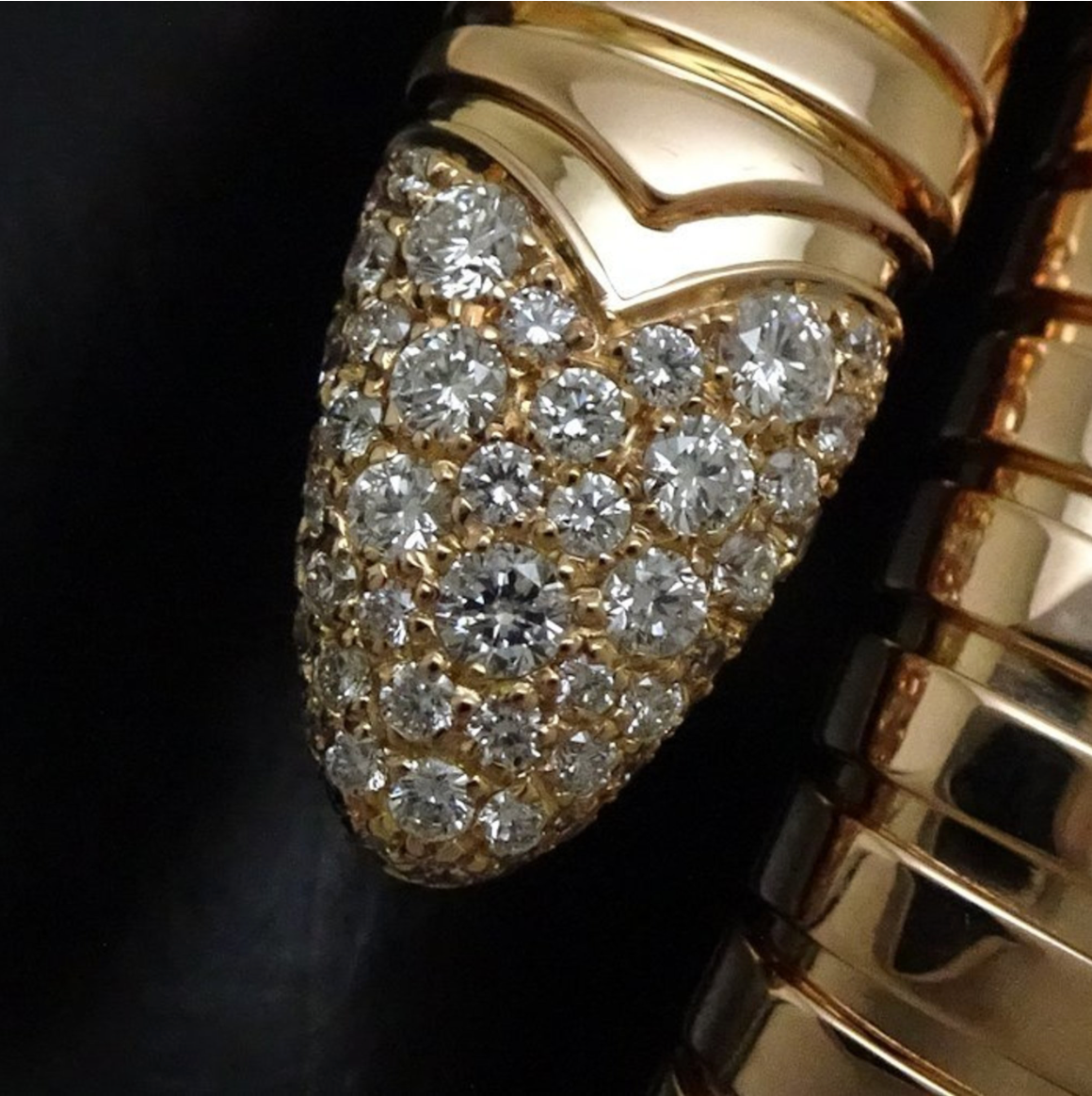 Bulgari Serpenti Tubogas single spiral bracelet in 18k rose gold, set with pavé diamonds of 3.2ctw