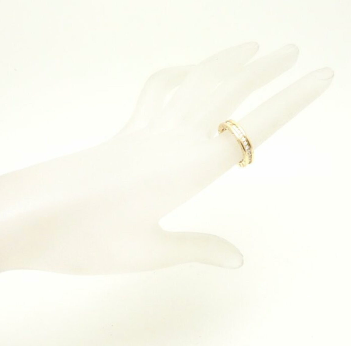 Sortija Bulgari B.Zero1 modelo pequeño en oro amarillo de 18k y diamantes