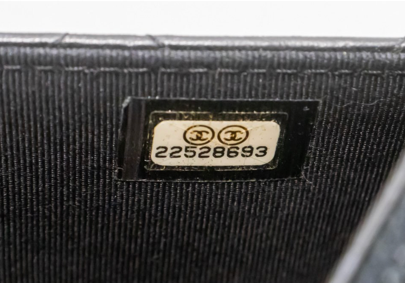 Billetera CC CC Clas Class CC de Lambskin acolchada 2016 de 2016 en cadena con hardware plateado en color negro