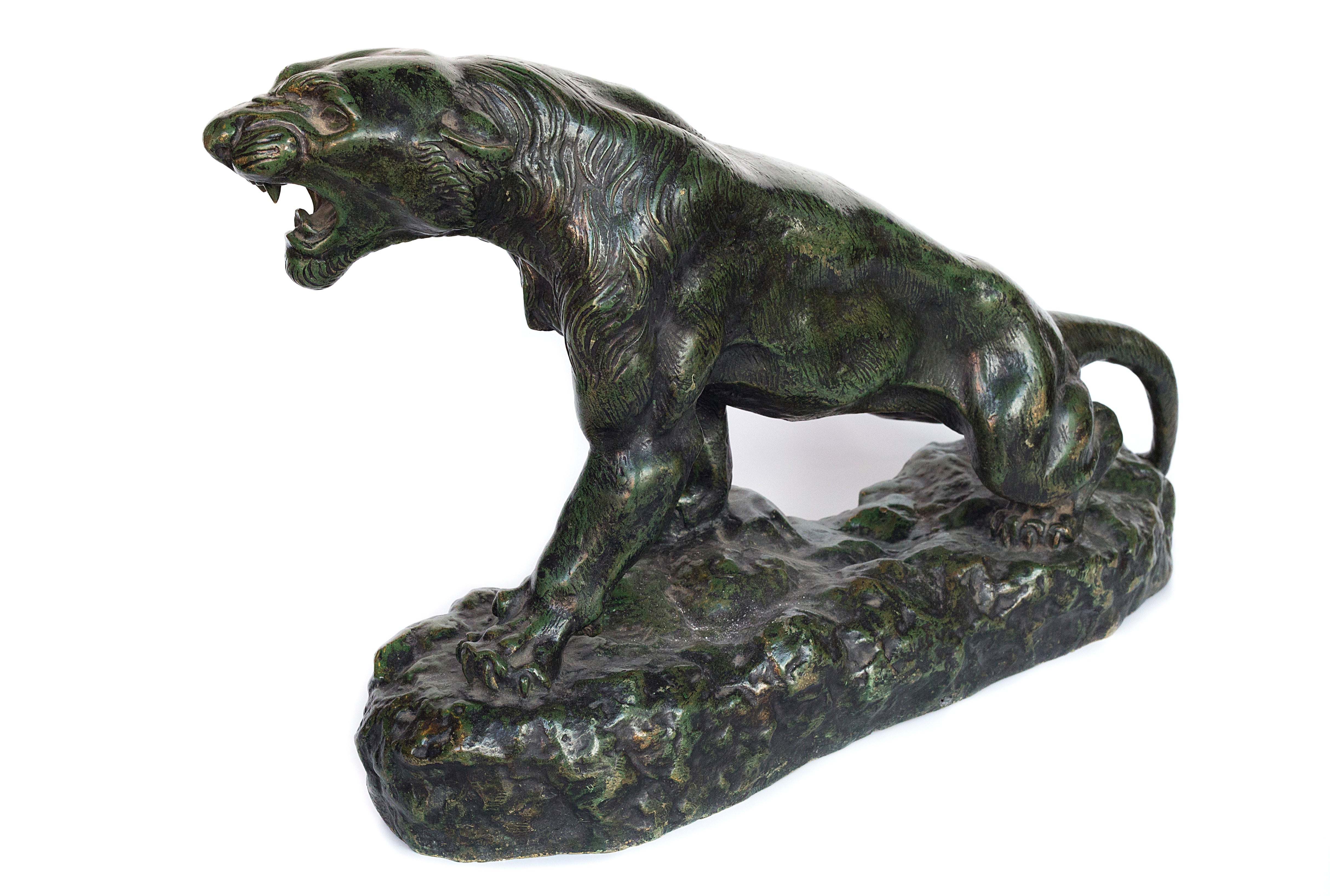 Siglo XIX Bronce con pátina verde Pantera rugiente de Thomas Francois Cartier