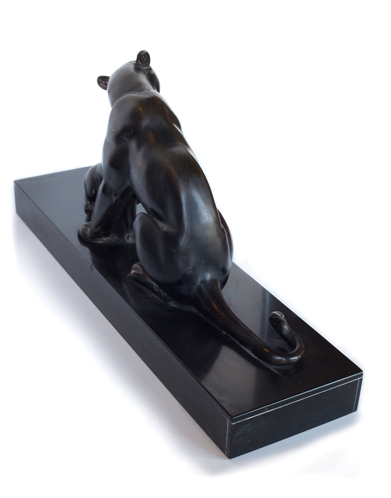 艾琳·羅查德 (Irenee Rochard) 創作的一隻帶有幼崽的生鏽青銅豹 (1906-1984)