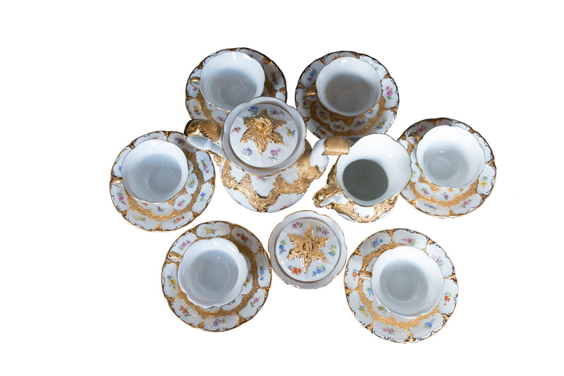 Antique Neo-Baroque "Royal B&X Englisch" by Meissen manufactory hand painted porcelain tea set