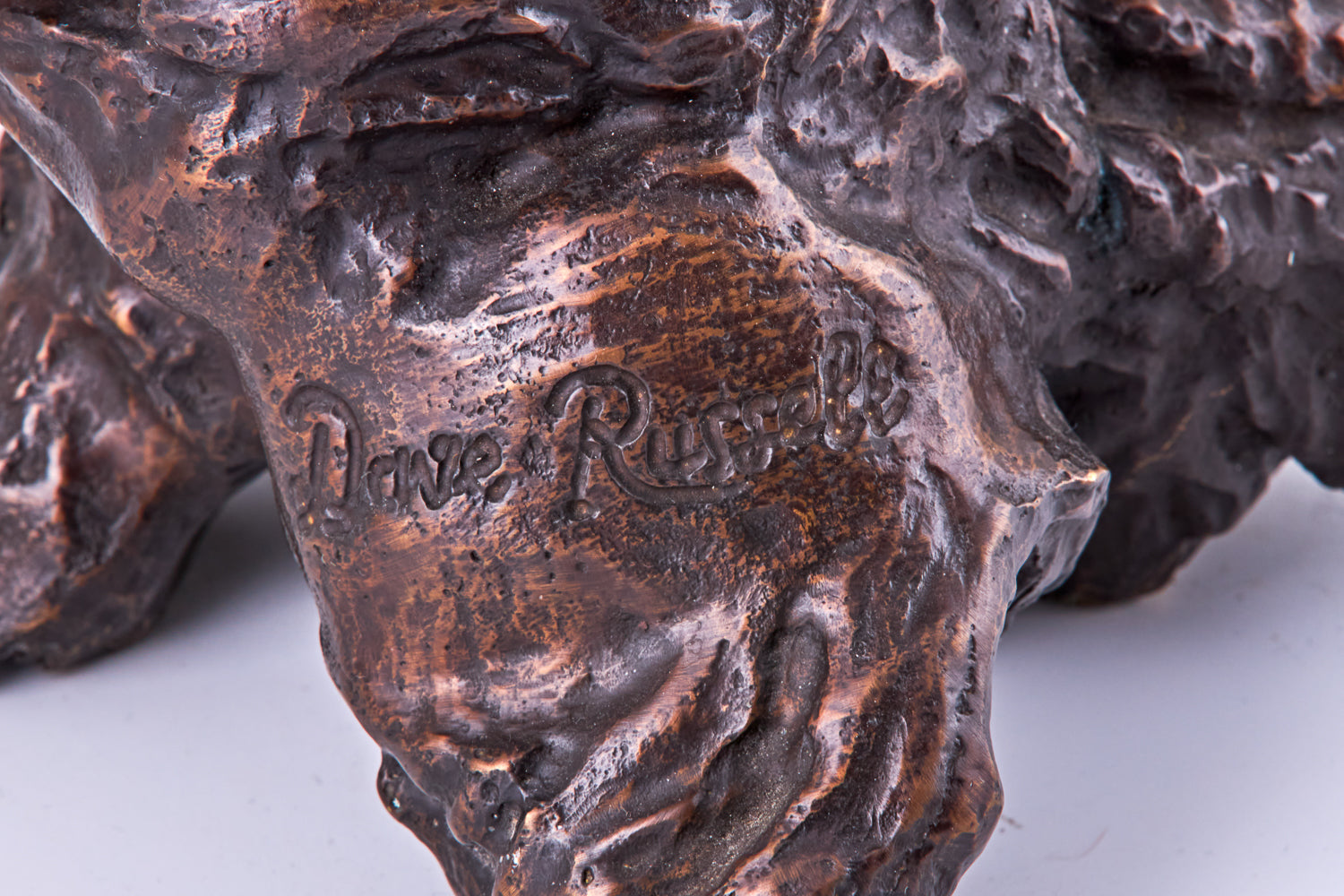 Escultura Art Déco de bronce patinado de un búho de Dave Russell