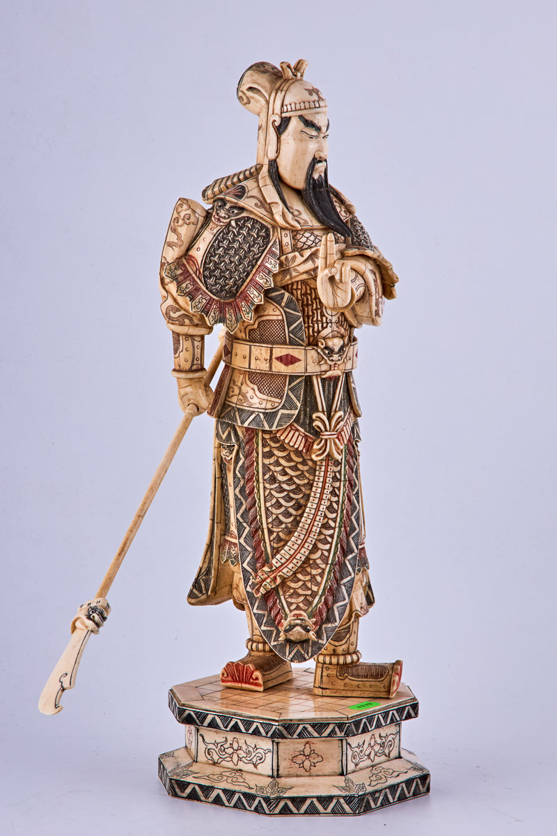 Escultura de marfil del "Santo Emperador Guan"