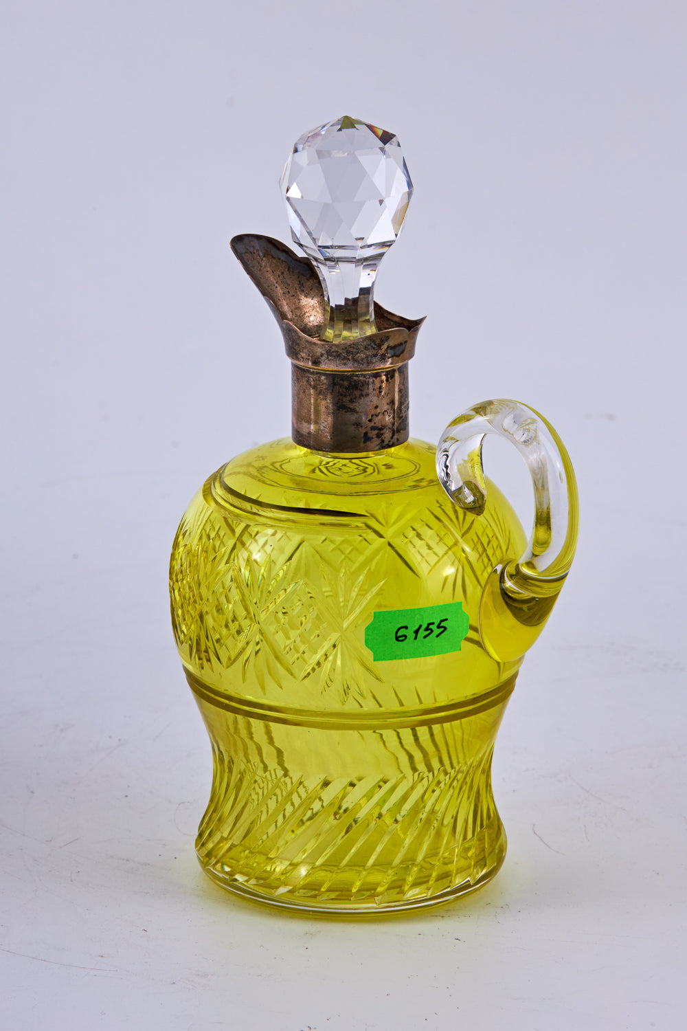 Coloured crystal carafe with 6 crystal cups