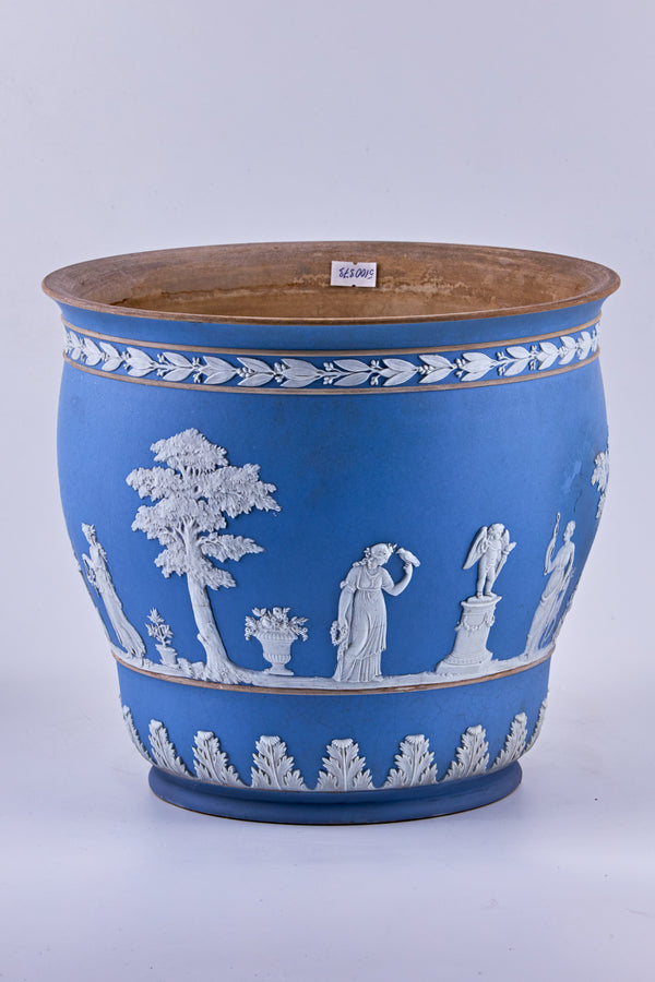 Wedgwood jasperware vase pot with porcelain stucco of neoclassical motif