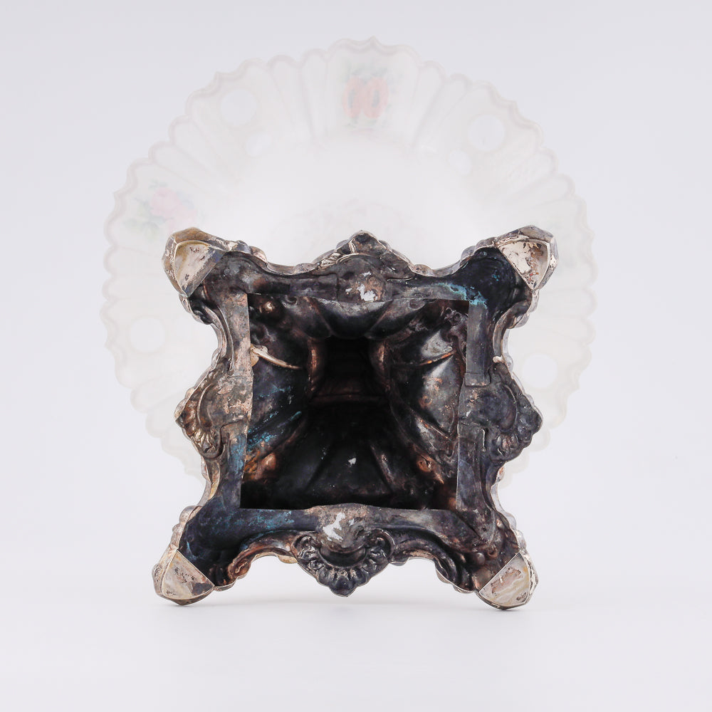 Exquisite 19th century milk glass fruit vase