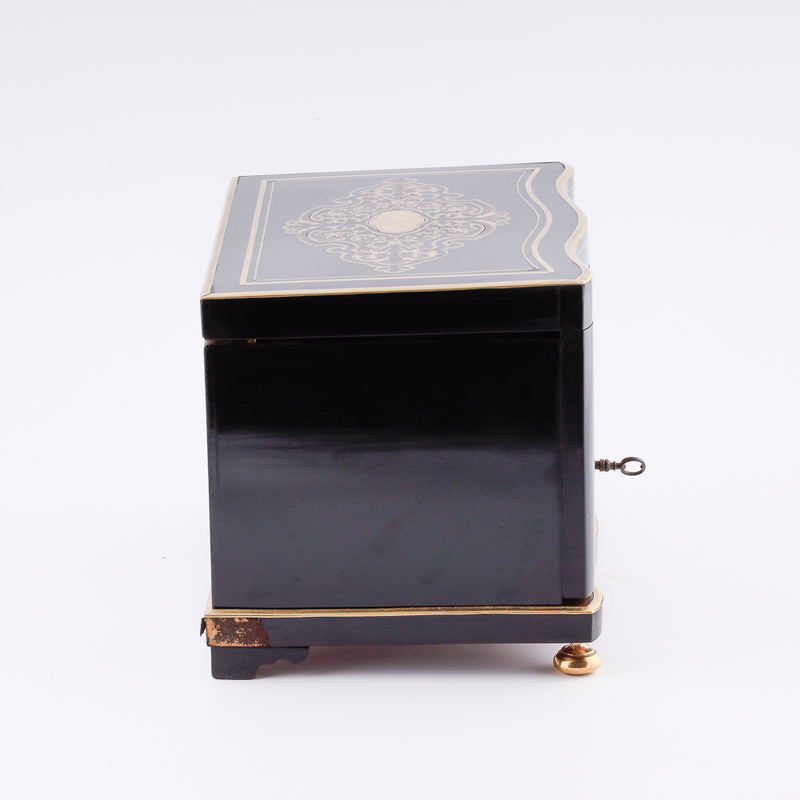 Humidor de cigarros Napoleón 3 Boulle de mediados del siglo XIX.