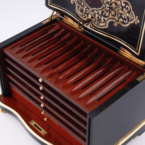 Humidor de cigarros Napoleón 3 Boulle de mediados del siglo XIX.