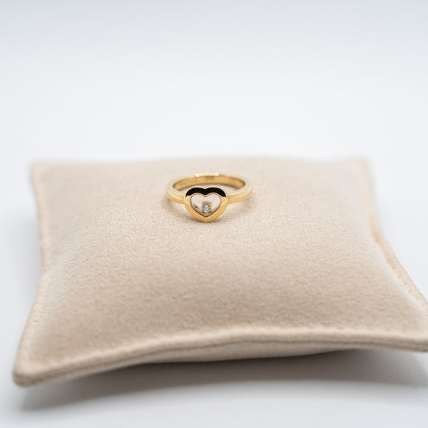 Chopard 18k yellow gold Happy Diamonds ring from "Icons Heart" collection
