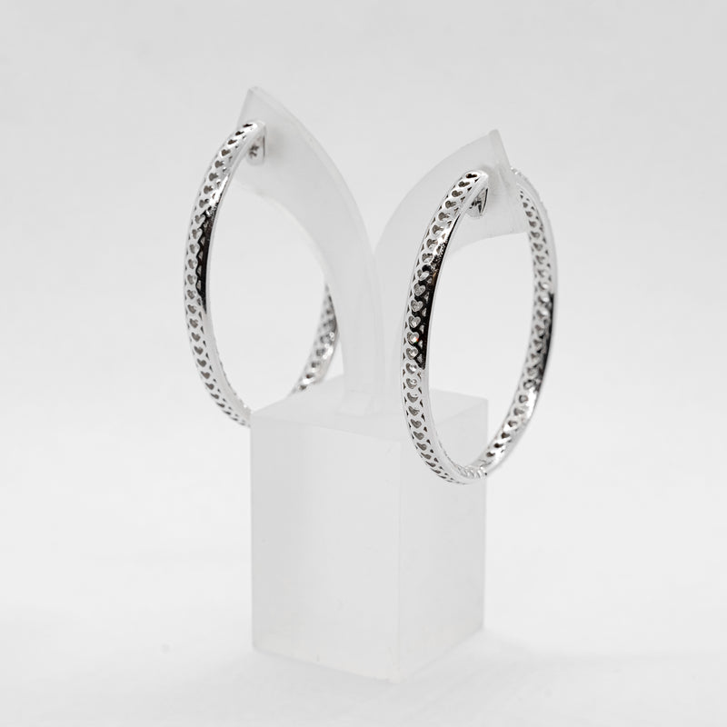 18K 白金環形耳環，鑲嵌 6.4 TCW 天然鑽石