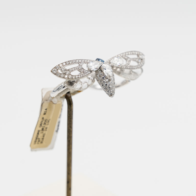 限量版 Boucheron Cicada 18K 白金戒指，鑲嵌鑽石和橢圓形凸圓形藍寶石