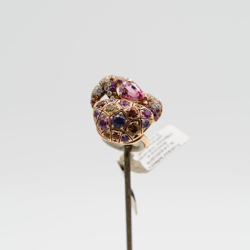 Boucheron 高級珠寶 18K 黃金螃蟹圖案戒指，鑲嵌鑽石和藍寶石