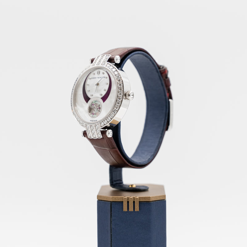 Harry Winston Reloj de pulsera Premier para mujer en oro blanco de 18 quilates engastado con diamantes. Número de referencia: PRNASS36WW001.