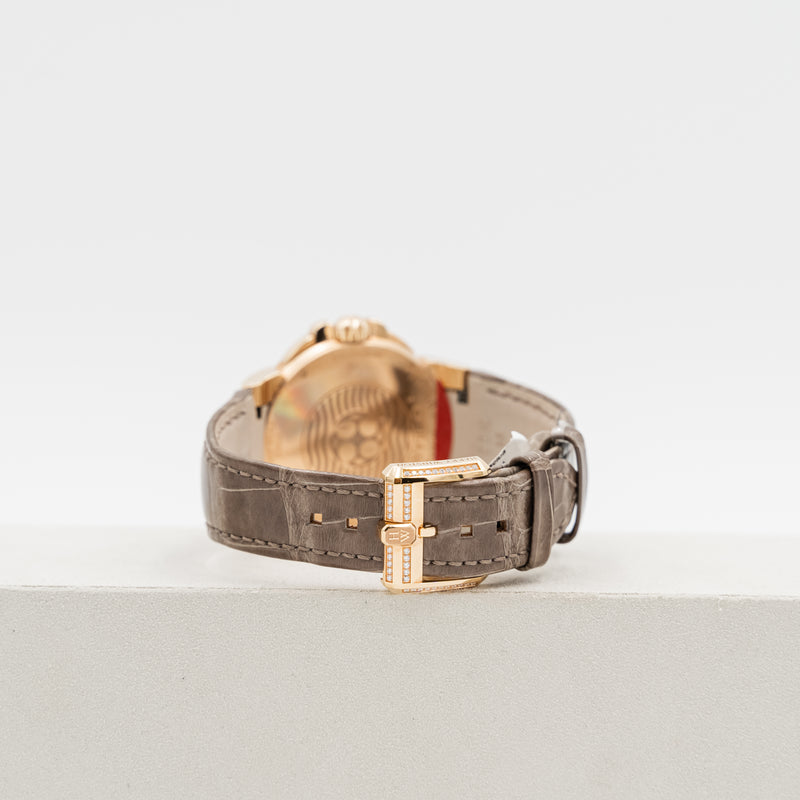 Harry Winston Moon Phase Quartz 18 Reloj de pulsera para mujer en oro rosa engastado con diamantes, n.º de referencia OCEQMP36RR026