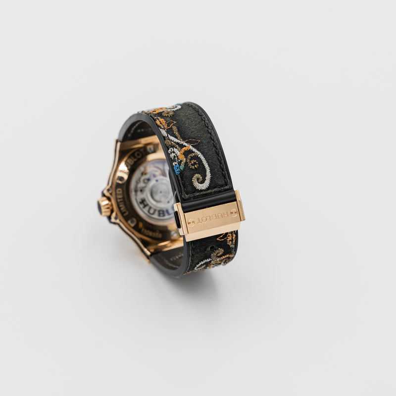 Limited edition 200 Hublot Big Bang "Broderie Sugar Skull Gold" wristwatch