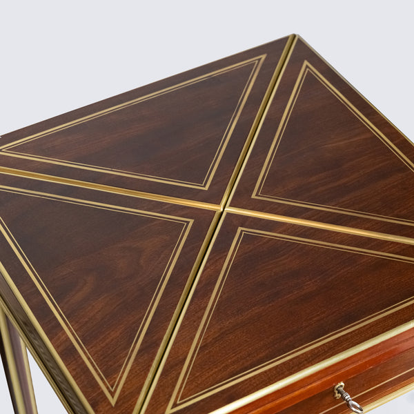 雅各風格的古董精美桃花心木卡片桌。