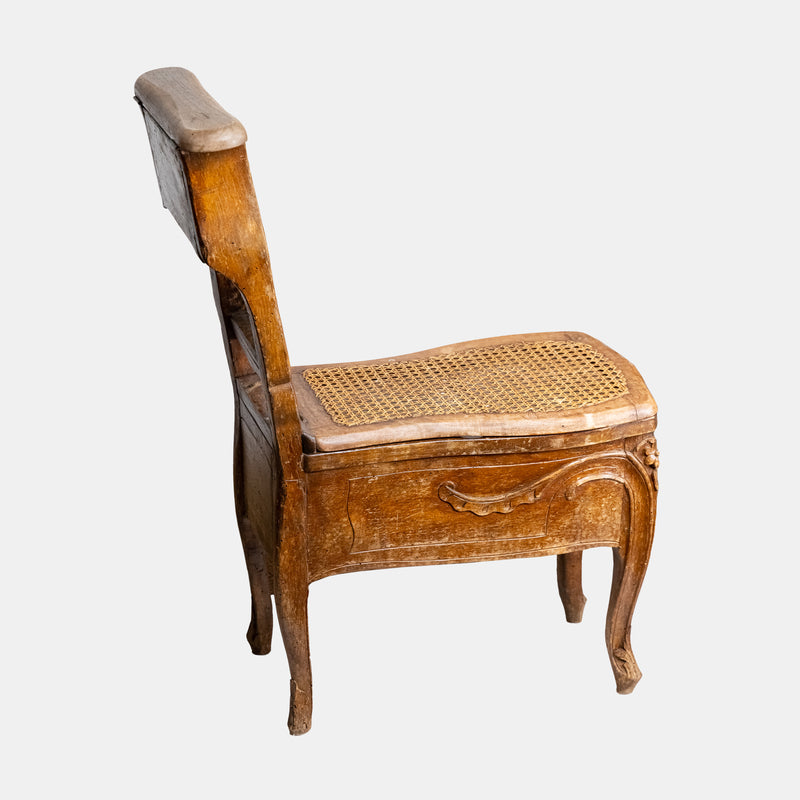 獨特且罕見的 19 世紀坐浴椅，飾有藤編花卉裝飾品