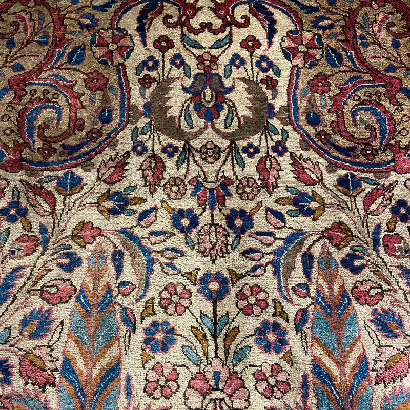 Antique hand made Persian "Kashan Gardi" rug from province Kashan