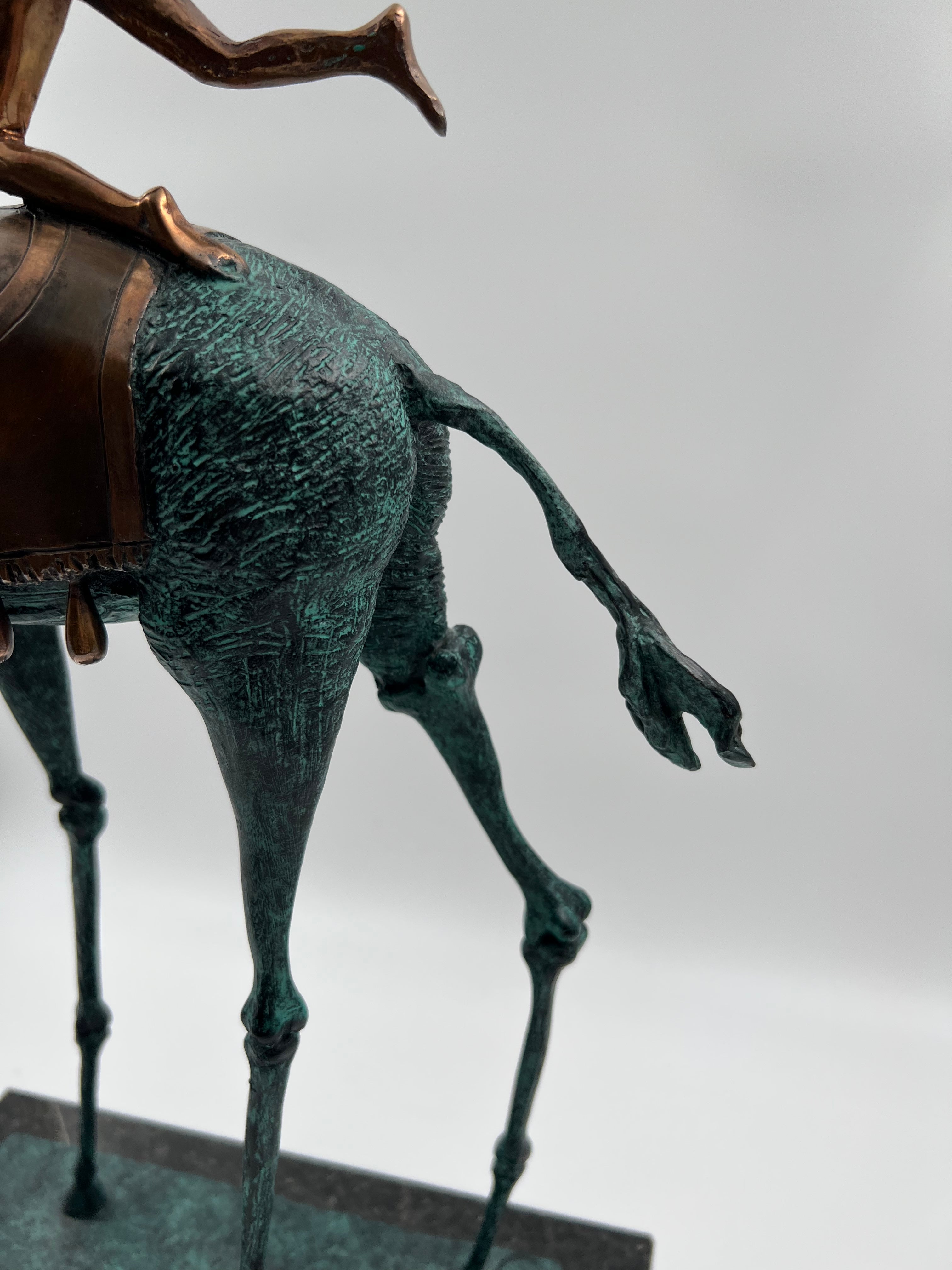 Escultura de Salvador Dalí de edición limitada "Elefante triunfante" 305 de una edición de 350 