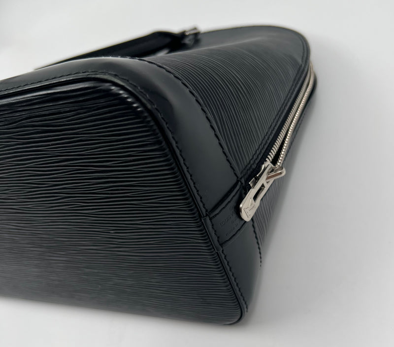 Louis Vuitton Epi Leather Alma PM handbag & Epi Leather Zippy wallet in Noir color