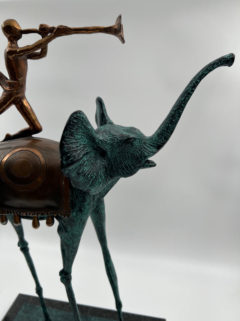 Limited edition Salvador Dalí sculpture "Triumphant Elephant" 305 from an edition of 350