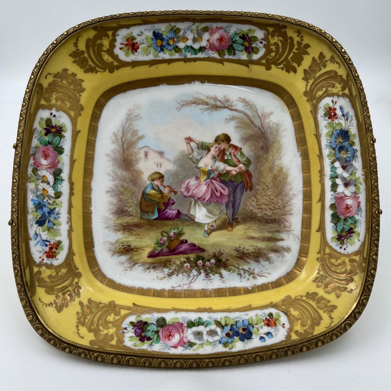 Importante Cuenco antiguo de porcelana amarilla de Sevres pintado a mano del siglo XIX.