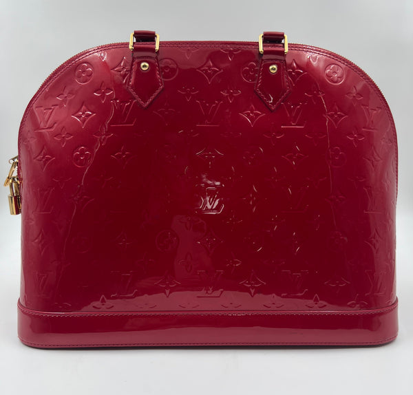 Bolso de mano Louis Vuitton Monogram Vernis Alma MM de piel en color rojo