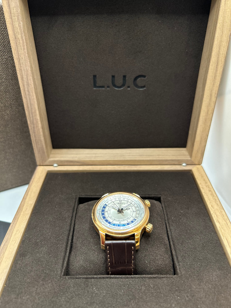 全套蕭邦 LUC 複雜功能時間旅行者 ONE 42 毫米腕錶