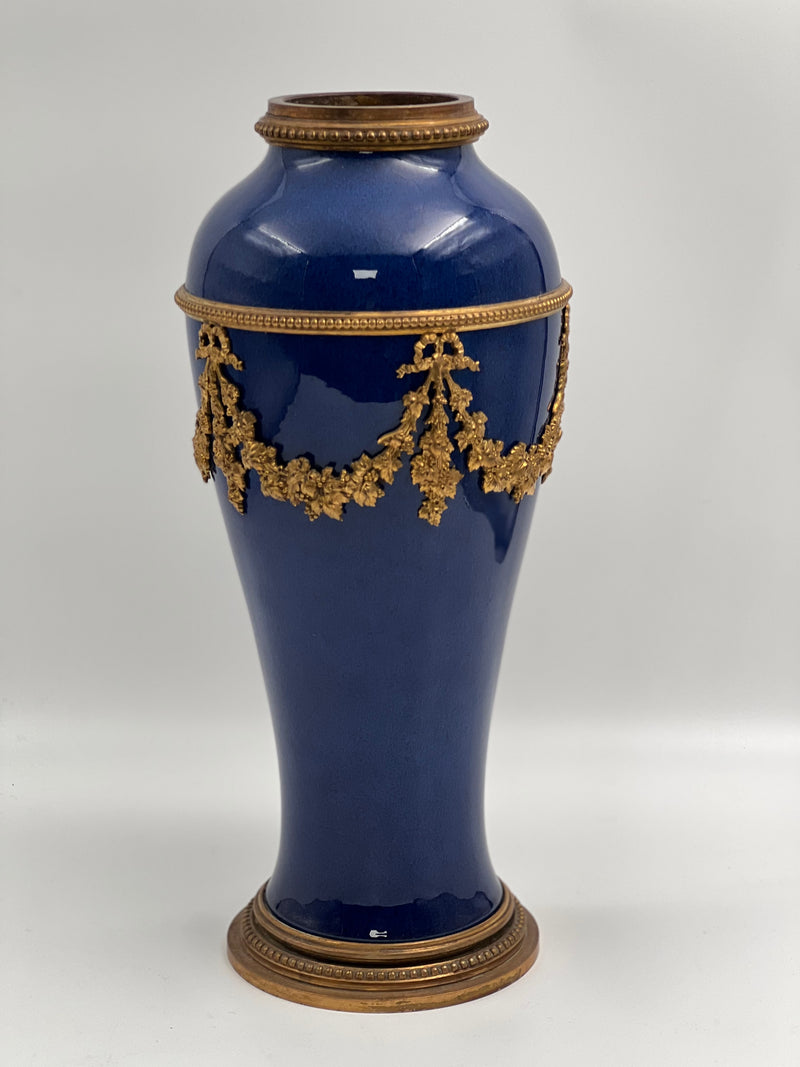 古董法國塞夫爾鈷藍色瓷花瓶，鍍金青銅裝飾，Paul Milet 設計