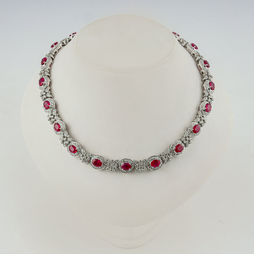 18K white gold necklace set with 9,90 CTW Natural Diamonds & 17 CTW Natural Rubies
